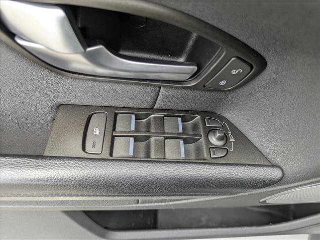 Used 2017 Land Rover Range Rover Evoque SE AWD/4WD image 10