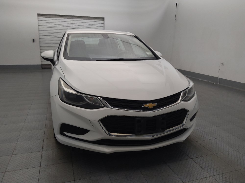 Used 2017 Chevrolet Cruze LT FWD image 14