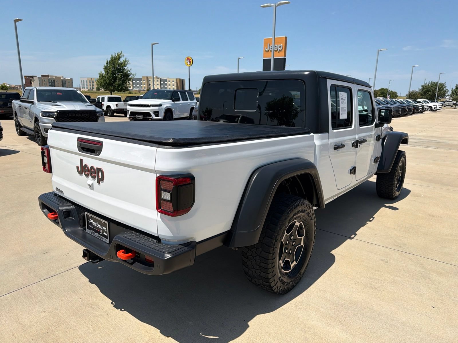 Used 2021 Jeep Gladiator Mojave AWD/4WD image 5
