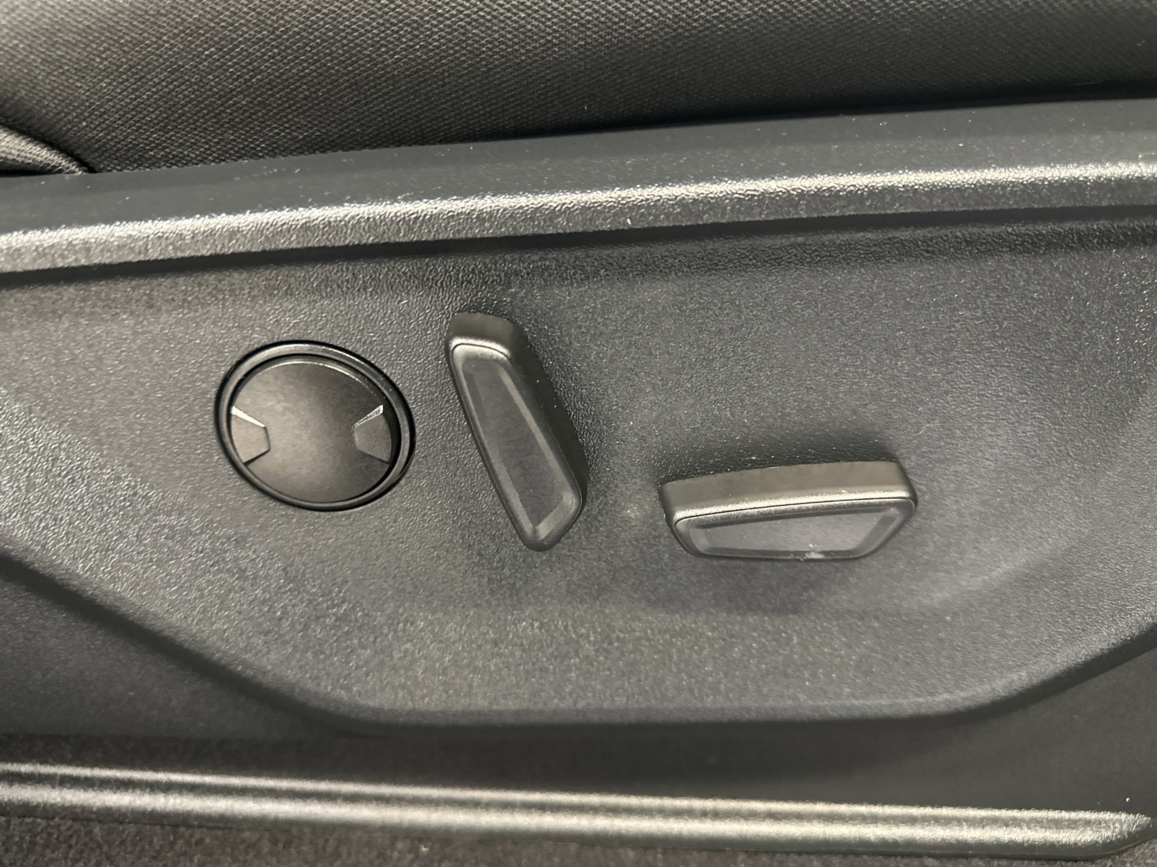 Used 2023 Ford F150 XLT w/ Equipment Group 302A High image 27