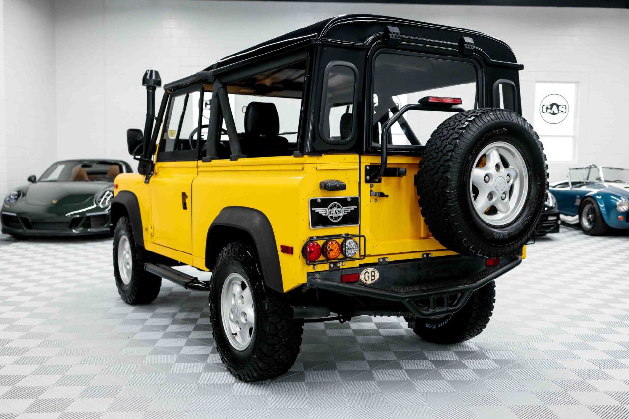 Used 1997 Land Rover Defender 90 AWD/4WD image 9