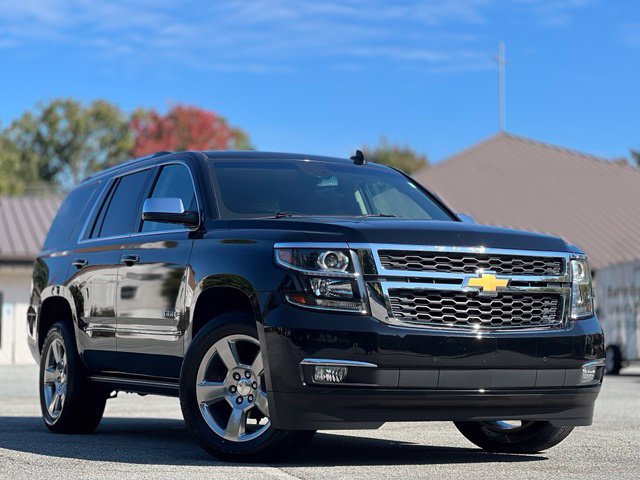 Used 2020 Chevrolet Tahoe Premier w/ Max Trailering Package AWD/4WD image 3