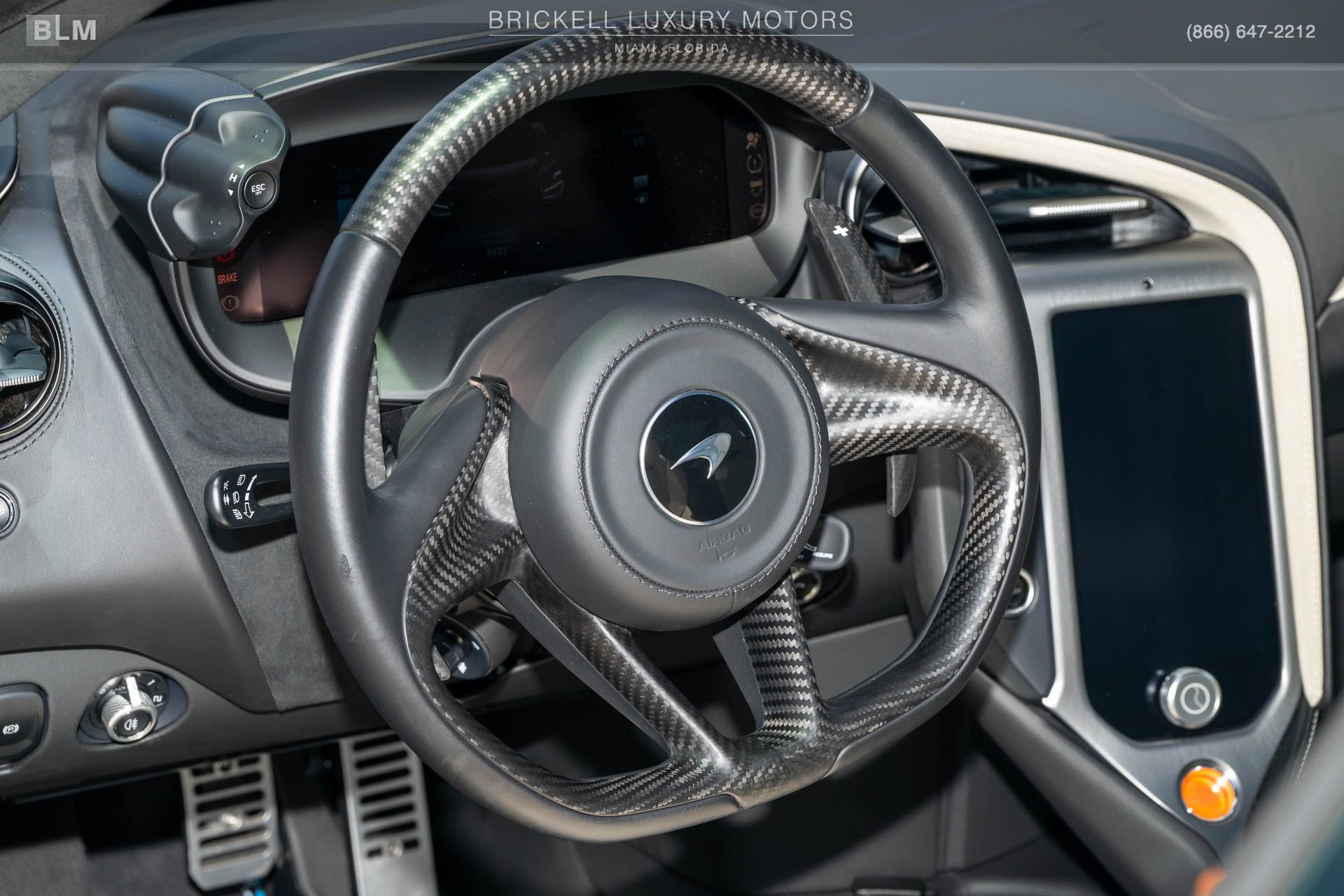 Used 2025 McLaren 750S RWD image 22