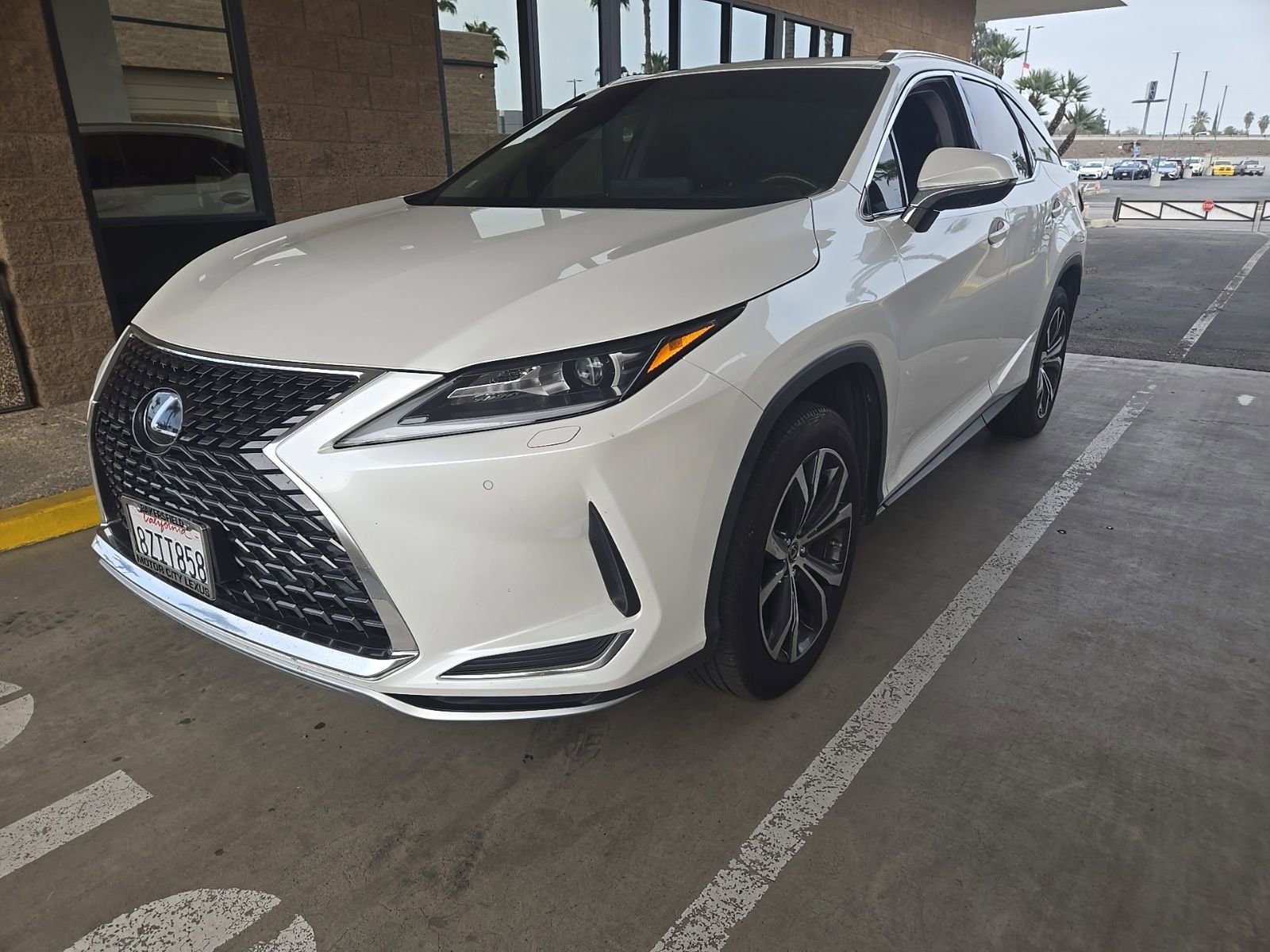 Used 2022 Lexus RX 350L FWD w/ Premium Package image 9