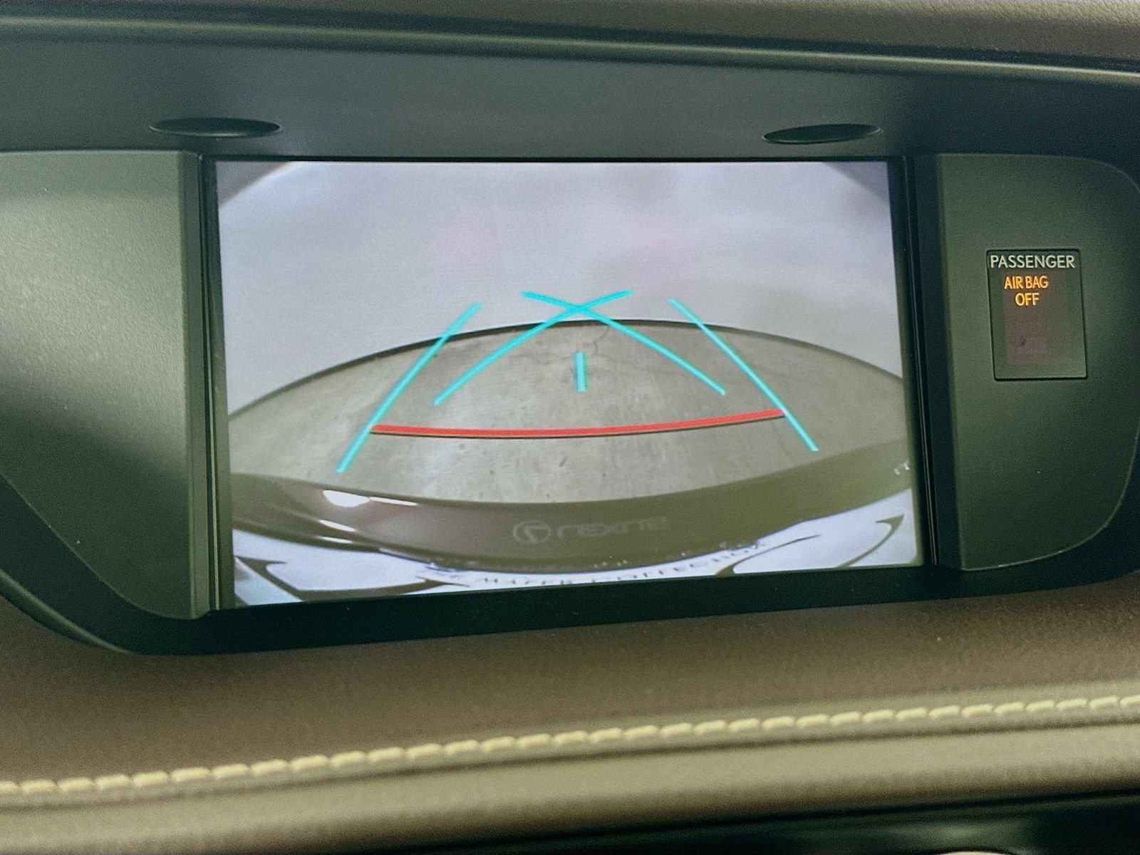 Used 2018 Lexus ES 350 w/ Luxury Package w/Wood Trim FWD image 25