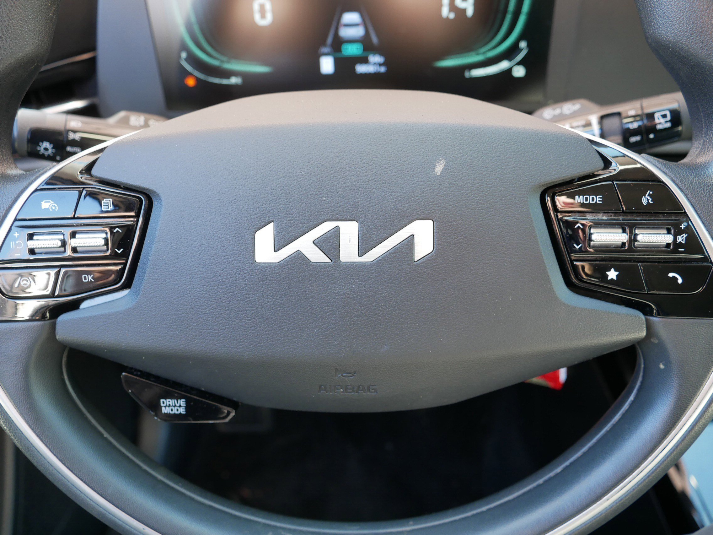 Certified 2023 Kia Niro LX image 26