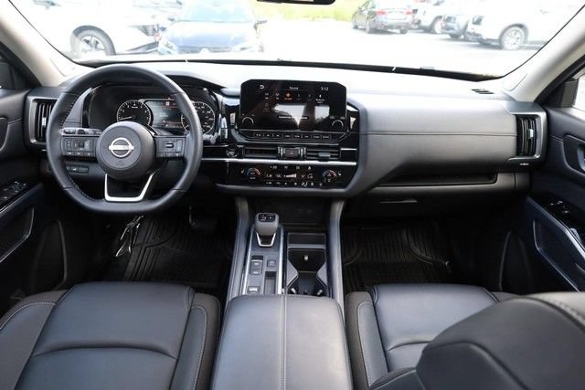 Certified 2025 Nissan Pathfinder SL w/ SL Premium Package FWD image 27