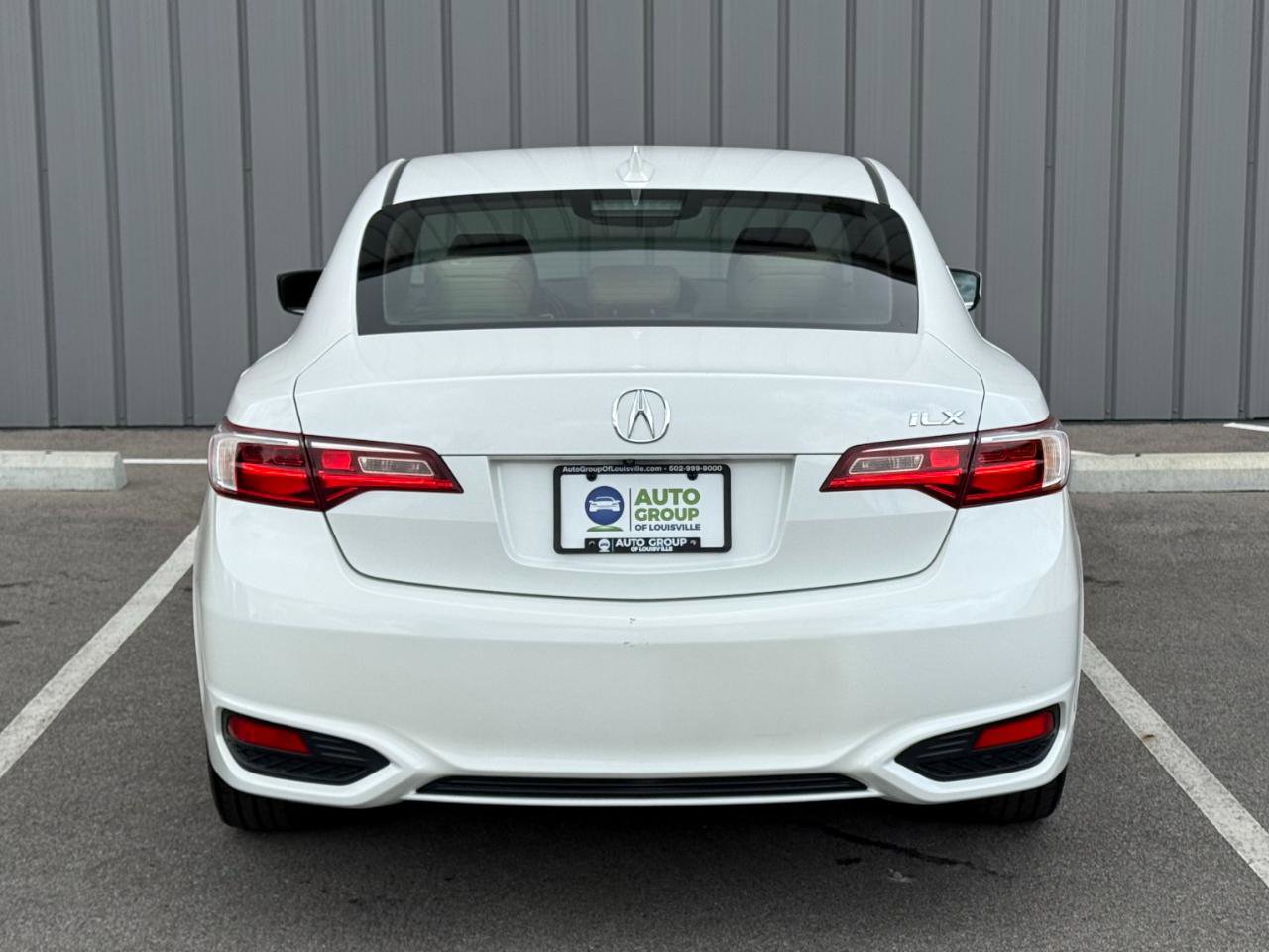 Used 2018 Acura ILX FWD image 6