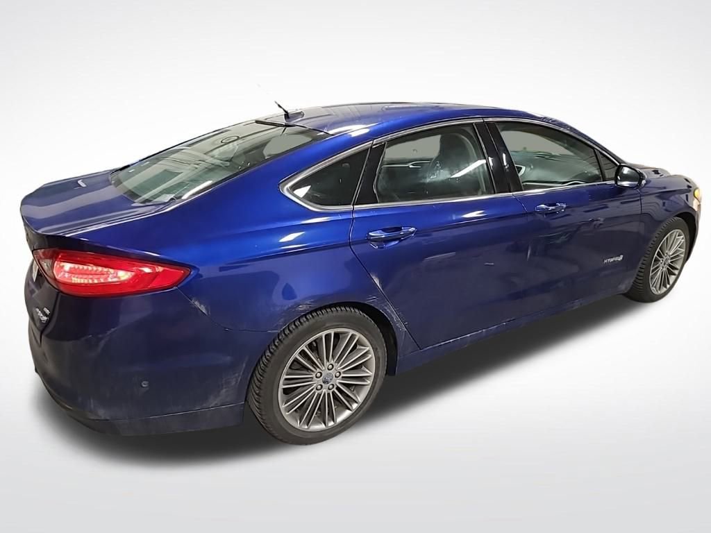 Used 2013 Ford Fusion SE image 2