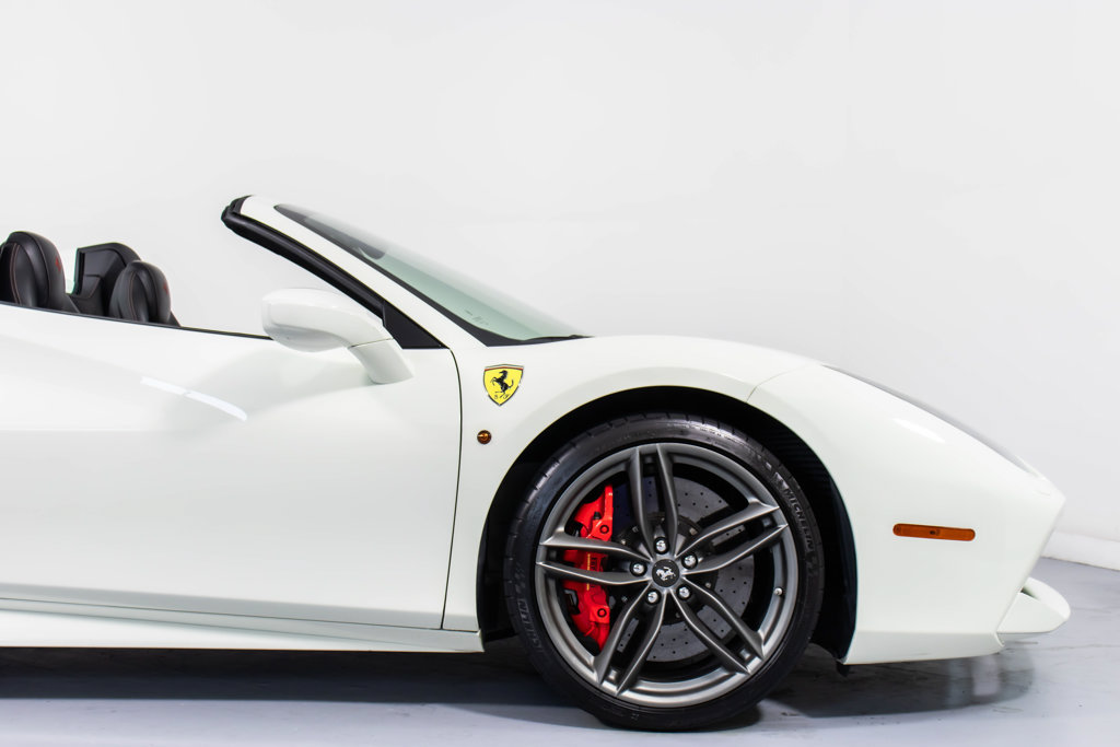 Certified 2019 Ferrari 488 Spider RWD image 17