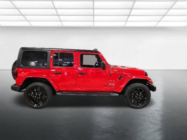 Used 2023 Jeep Wrangler Unlimited Sahara w/ Cold Weather Group AWD/4WD image 3