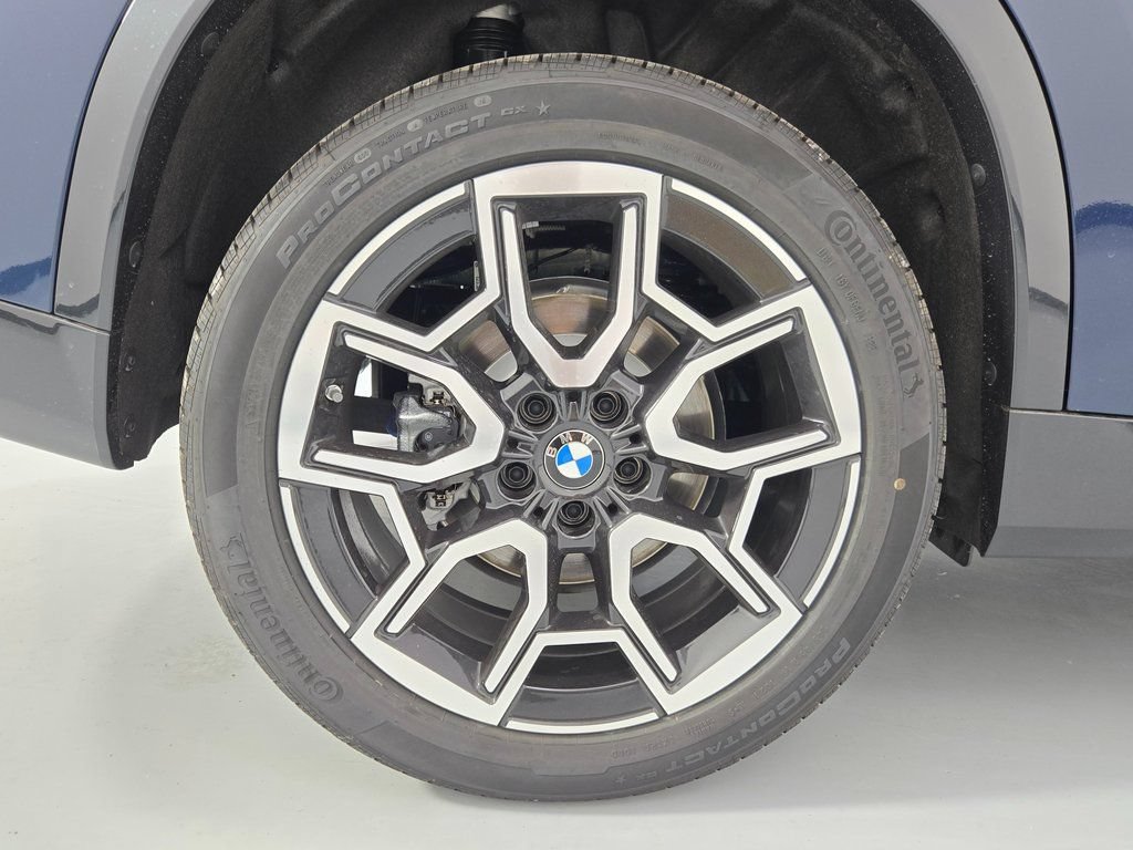 New 2026 BMW X1 xDrive28i AWD/4WD image 9