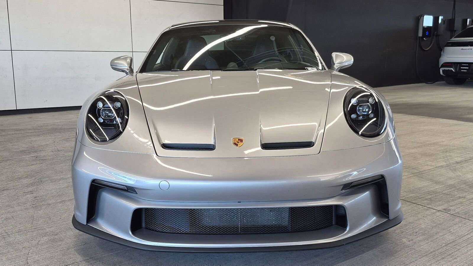 Certified 2022 Porsche 911 GT3 RWD image 9