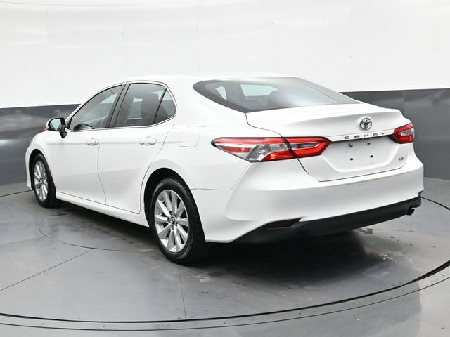 Used 2018 Toyota Camry LE image 5
