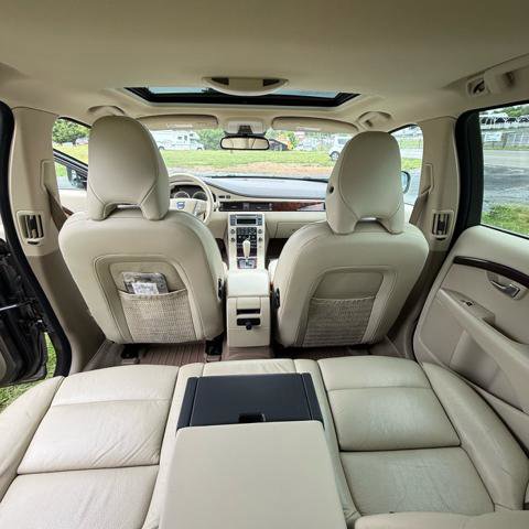Used 2010 Volvo XC70 T6 AWD/4WD image 17