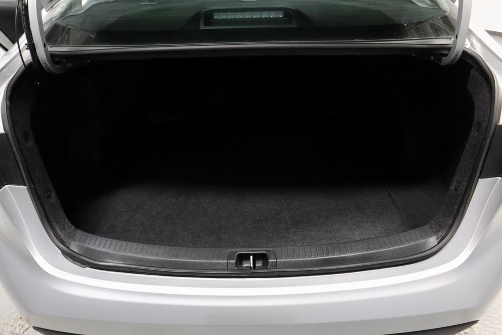 Used 2025 Toyota Corolla LE FWD image 14