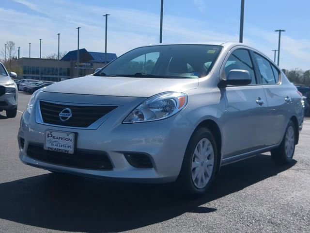 Used 2014 Nissan Versa SV image 7