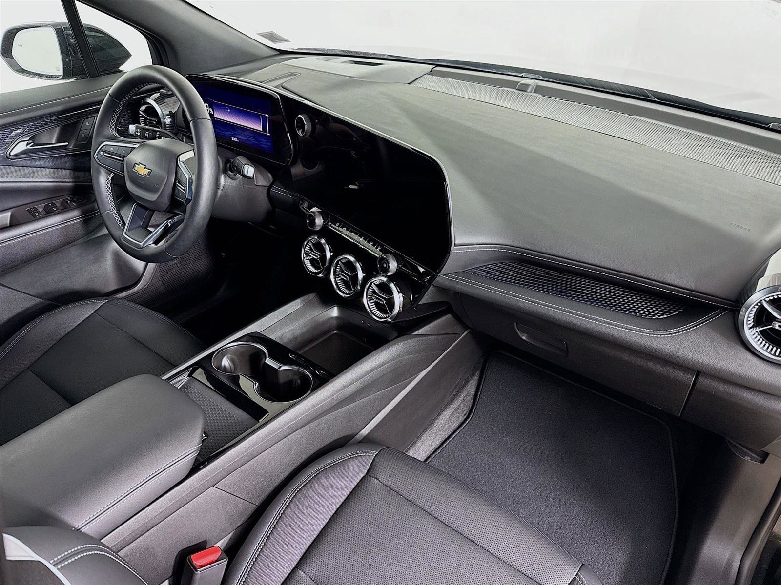 Used 2024 Chevrolet Blazer EV LT image 29