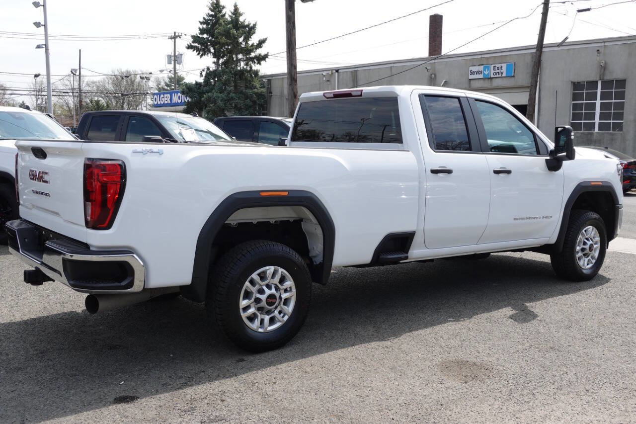 Used 2024 GMC Sierra 2500 Pro AWD/4WD image 4