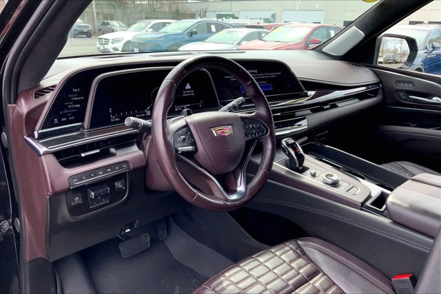 Used 2023 Cadillac Escalade Sport Platinum w/ LPO, ONYX Package image 14
