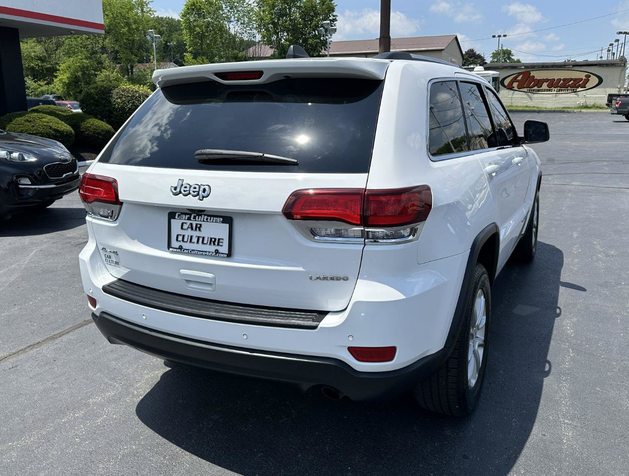 Used 2021 Jeep Grand Cherokee Laredo X AWD/4WD image 16
