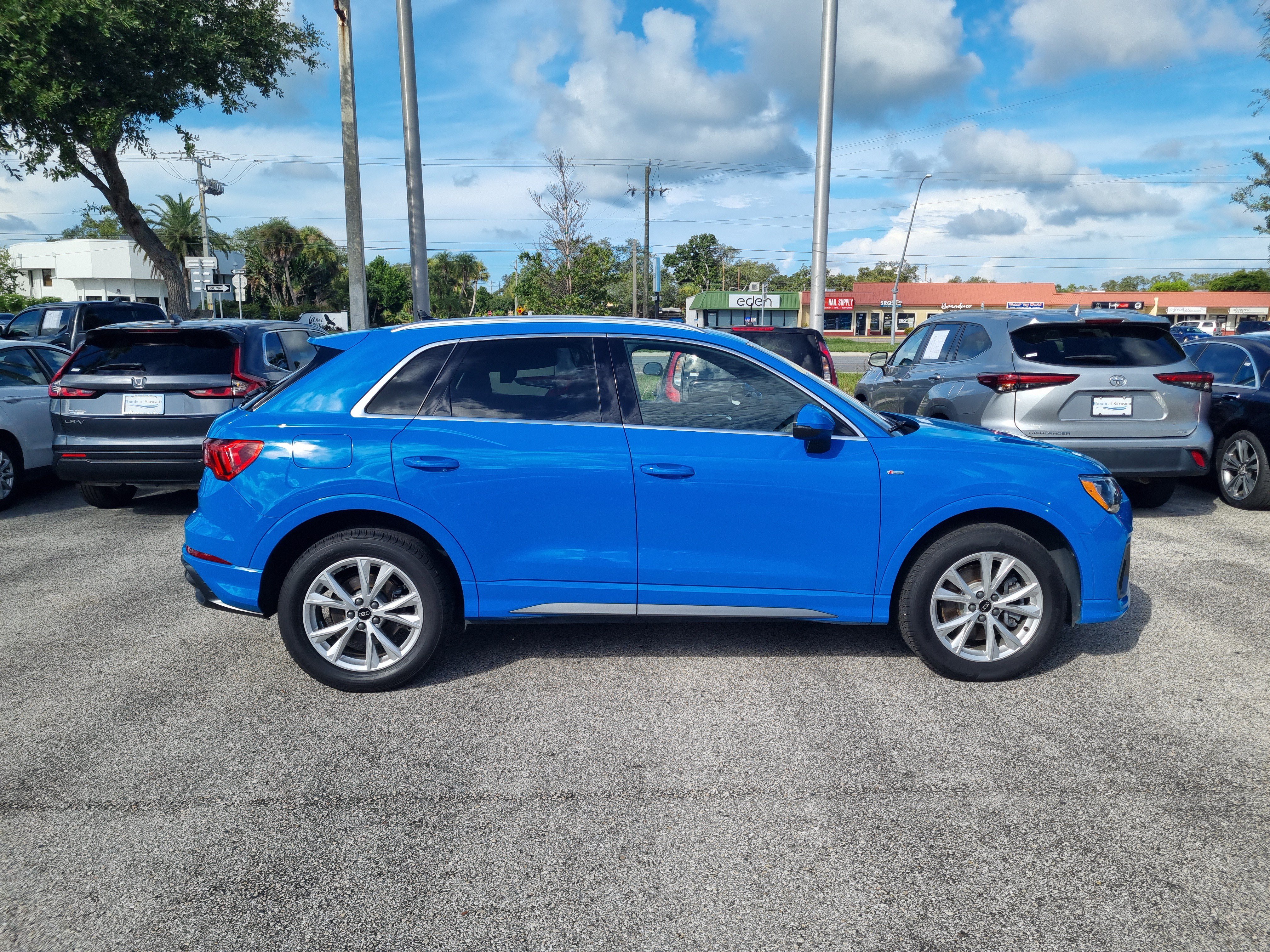 Used 2022 Audi Q3 2.0T Premium AWD/4WD image 8