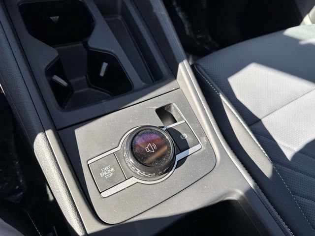 New 2026 Volkswagen Tiguan SE FWD image 27
