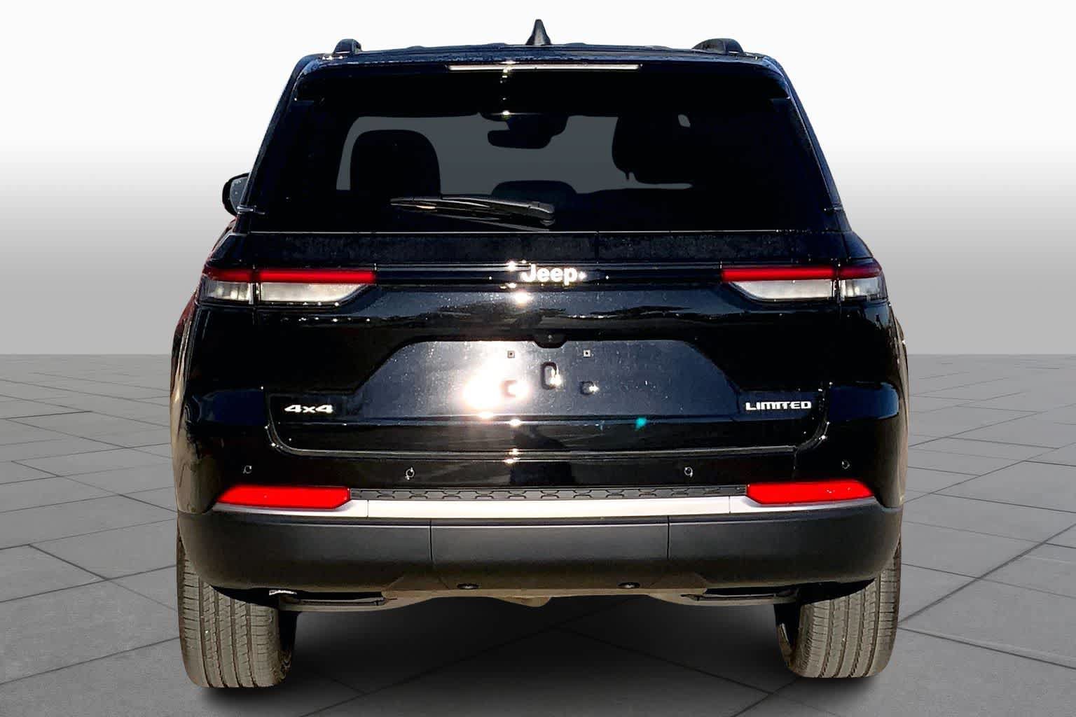 New 2026 Jeep Grand Cherokee Limited AWD/4WD image 4