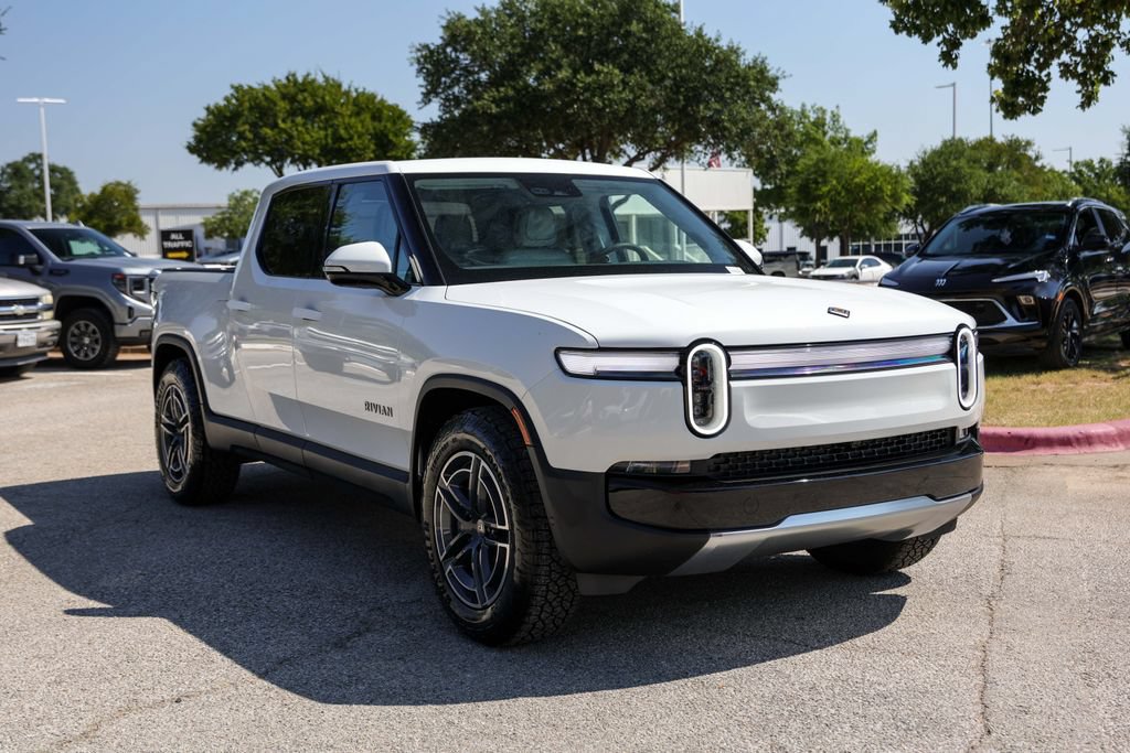 Used 2026 Rivian R1T Adventure AWD/4WD image 9