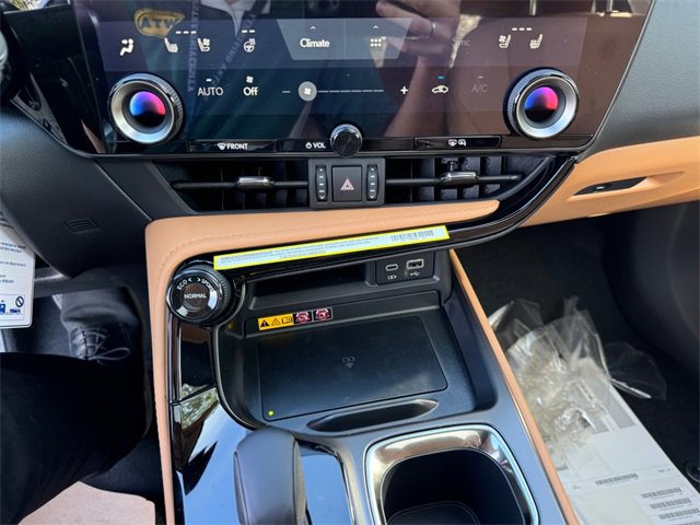 New 2025 Lexus NX 350h AWD w/ Premium Package image 25
