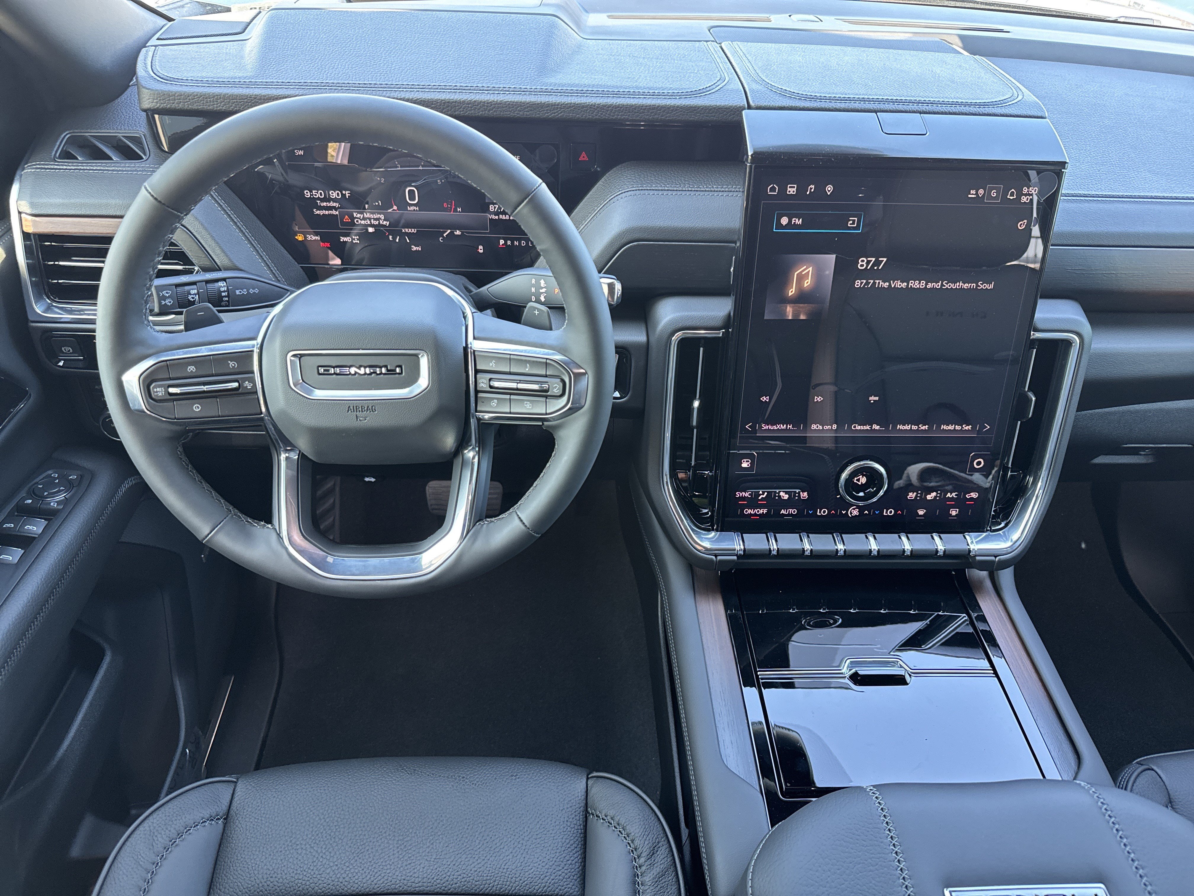 New 2026 GMC Yukon XL Denali w/ Sun & Power Step Package AWD/4WD image 18