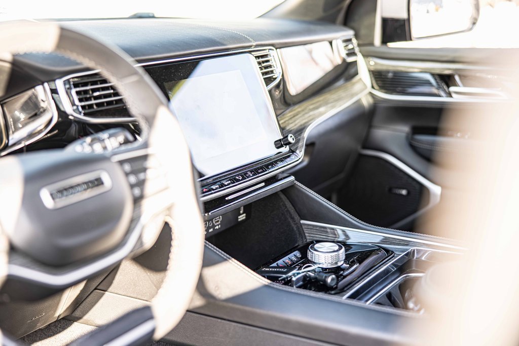 Used 2022 Jeep Wagoneer Series II w/ Premium Group I image 21