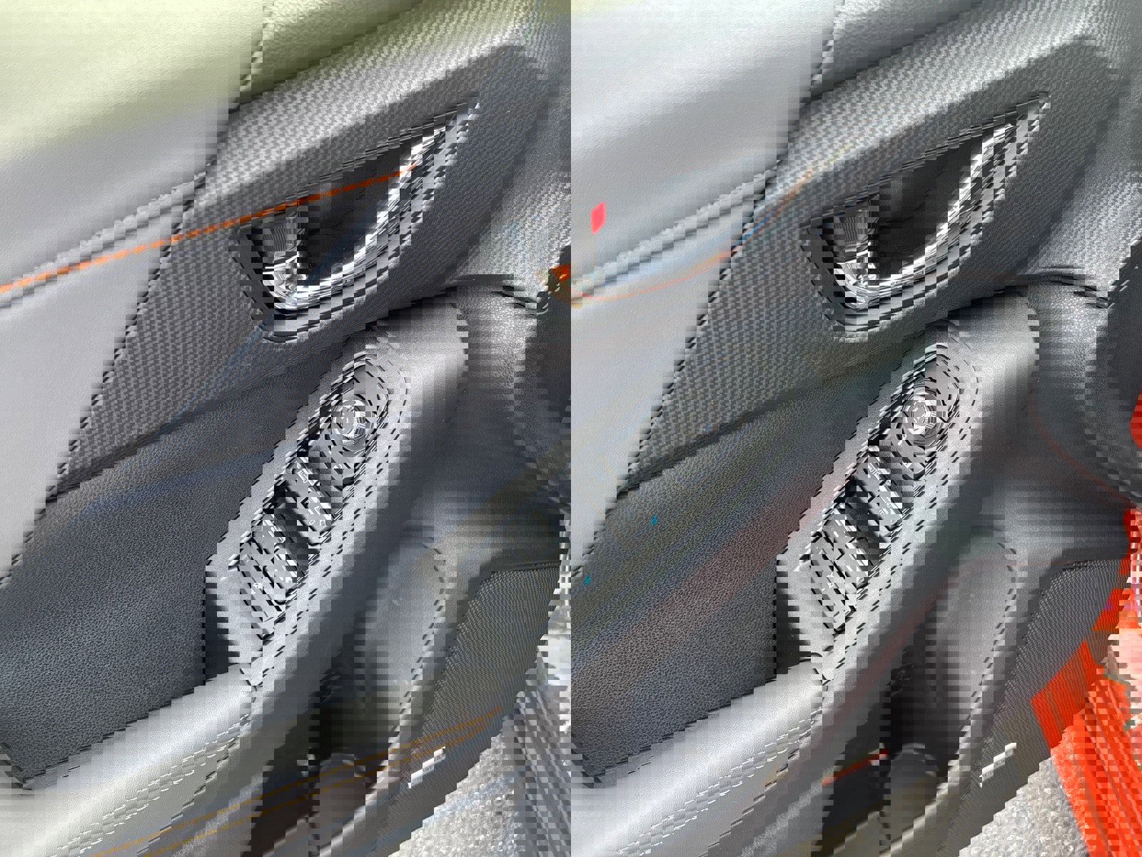 New 2025 Subaru Crosstrek 2.5i Limited w/ Popular Package #3A image 11