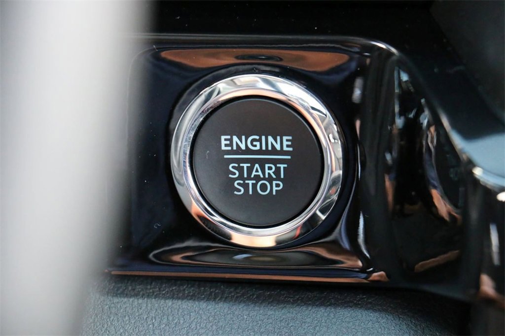 New 2026 Ford F250 Lariat w/ Black Appearance Package image 13