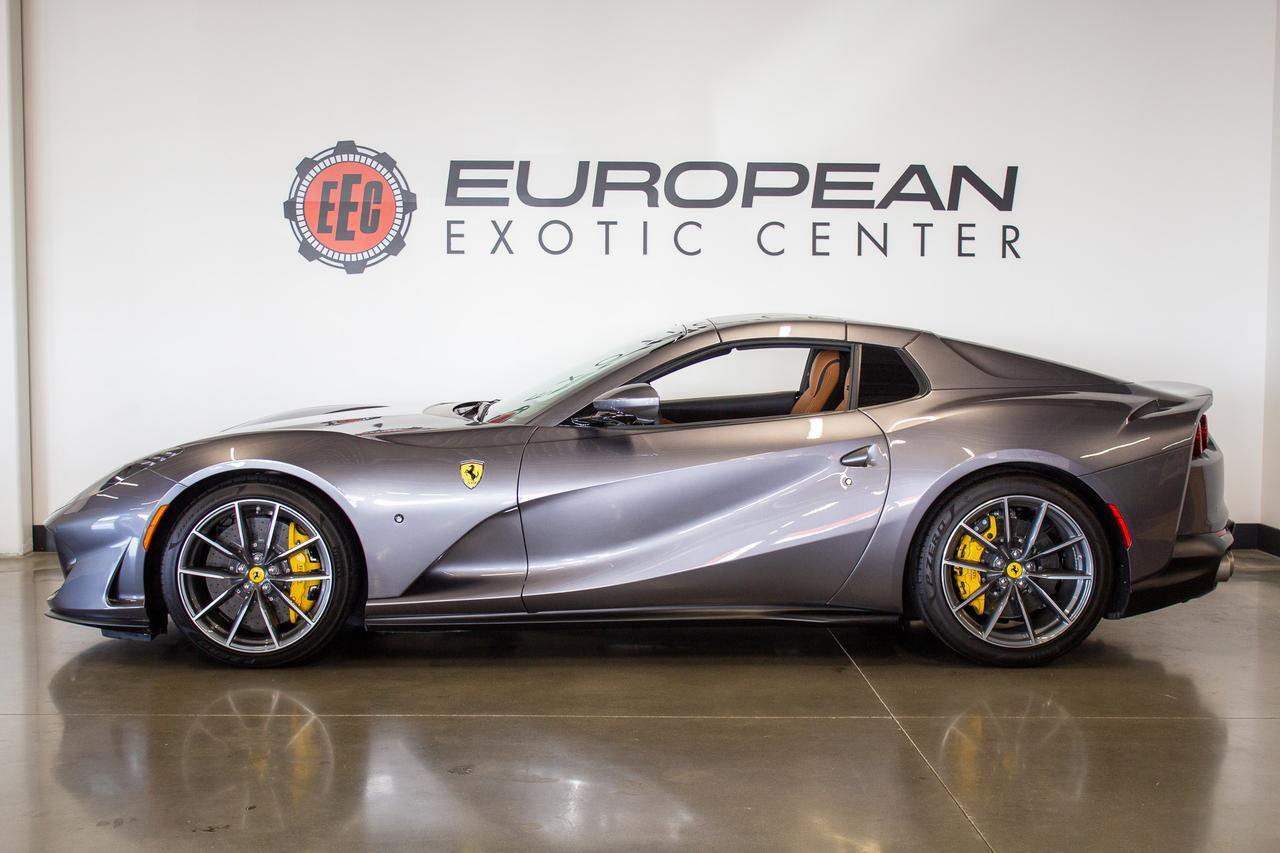 Used 2021 Ferrari 812 GTS RWD image 7