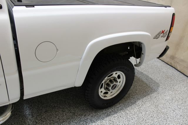 Used 2005 GMC Sierra 2500 SLT w/ Heavy-Duty Power Package image 6