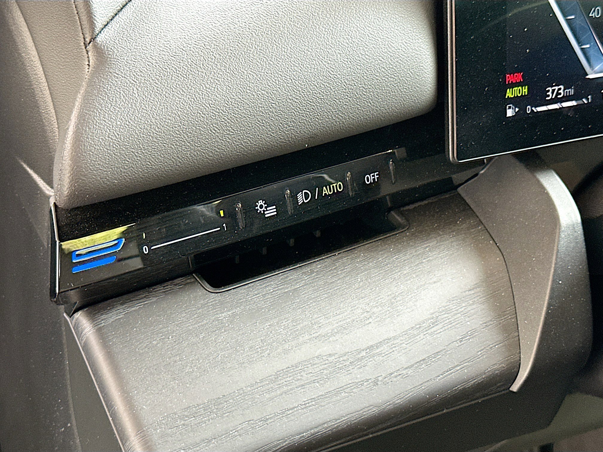 Certified 2024 BMW 530i image 10