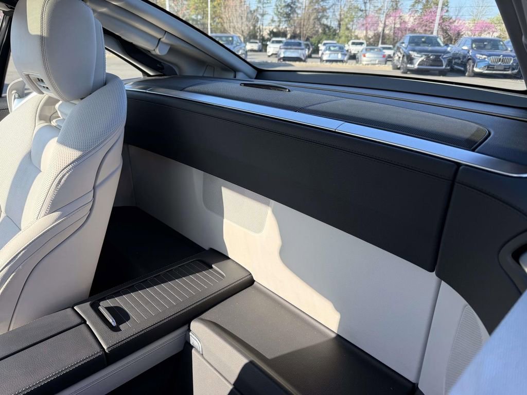 Used 2017 Mercedes-Benz SL 550 image 19