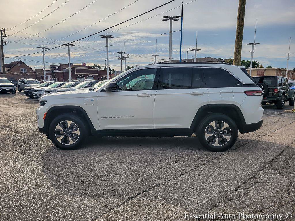 Used 2024 Jeep Grand Cherokee Limited 4xe AWD/4WD image 10