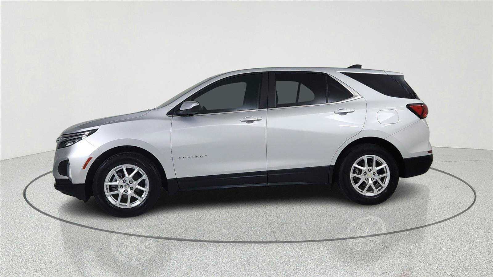 Used 2022 Chevrolet Equinox LT FWD image 3