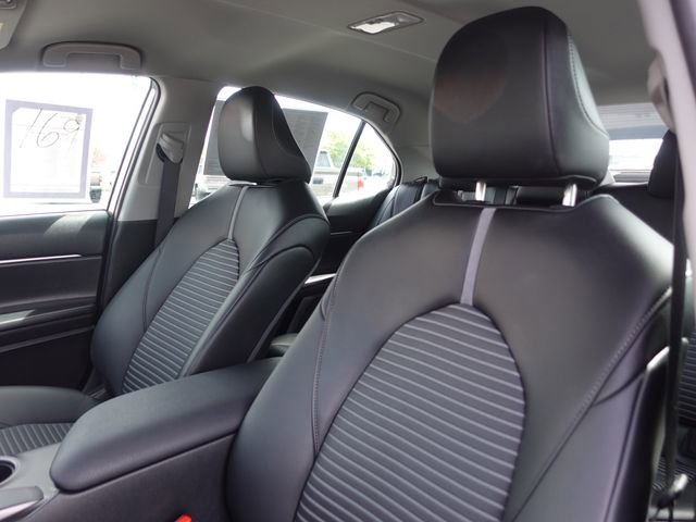 Used 2022 Toyota Camry SE w/ Convenience Package FWD image 23