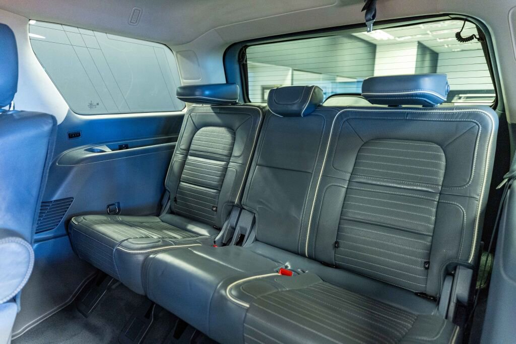 Used 2022 Lincoln Navigator Black Label image 11