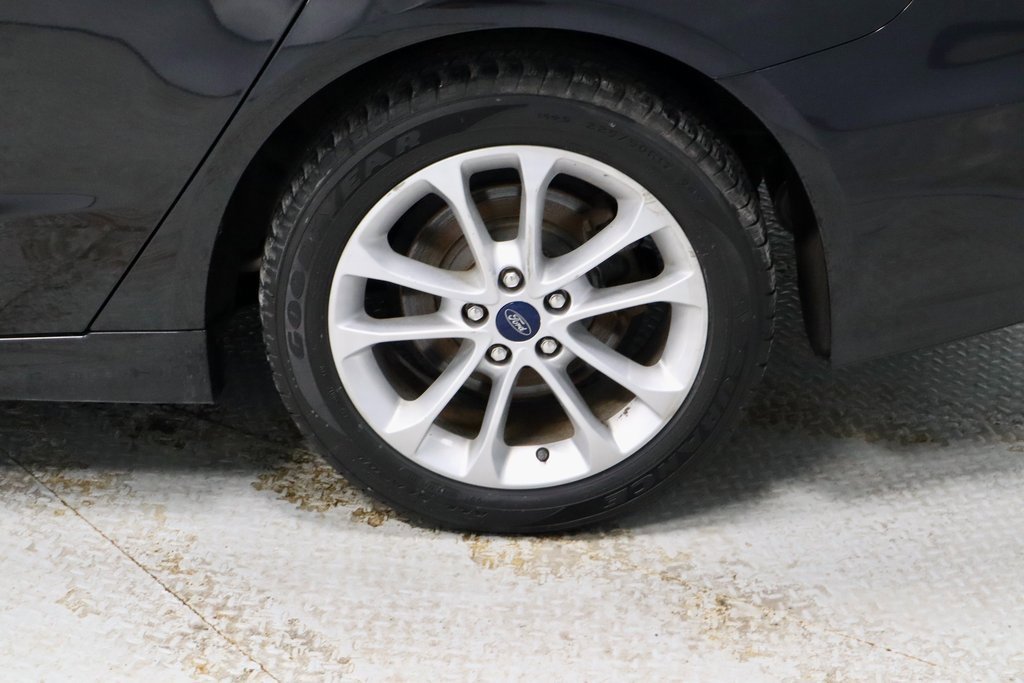 Certified 2019 Ford Fusion SE image 19