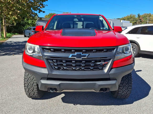 Used 2019 Chevrolet Colorado ZR2 w/ ZR2 Dusk Special Edition AWD/4WD image 2