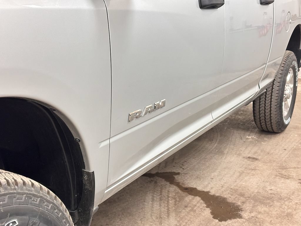 New 2026 RAM 2500 Big Horn AWD/4WD image 16