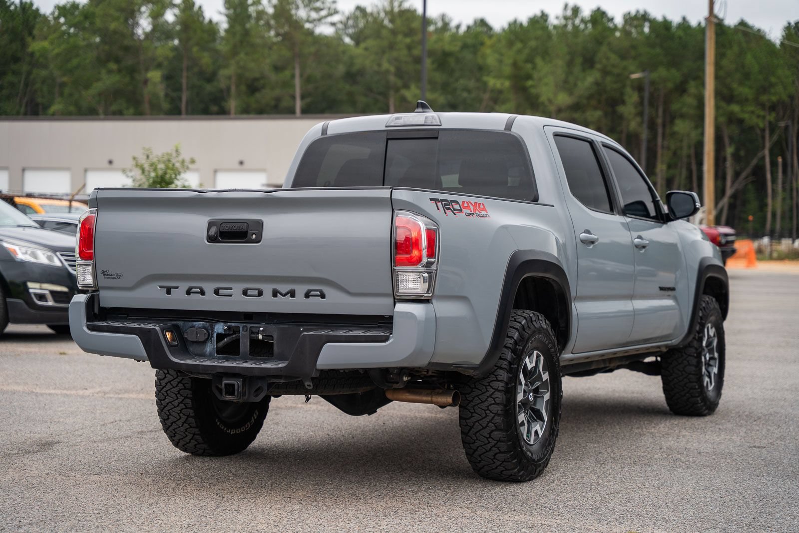 Used 2021 Toyota Tacoma TRD Off-Road AWD/4WD image 6