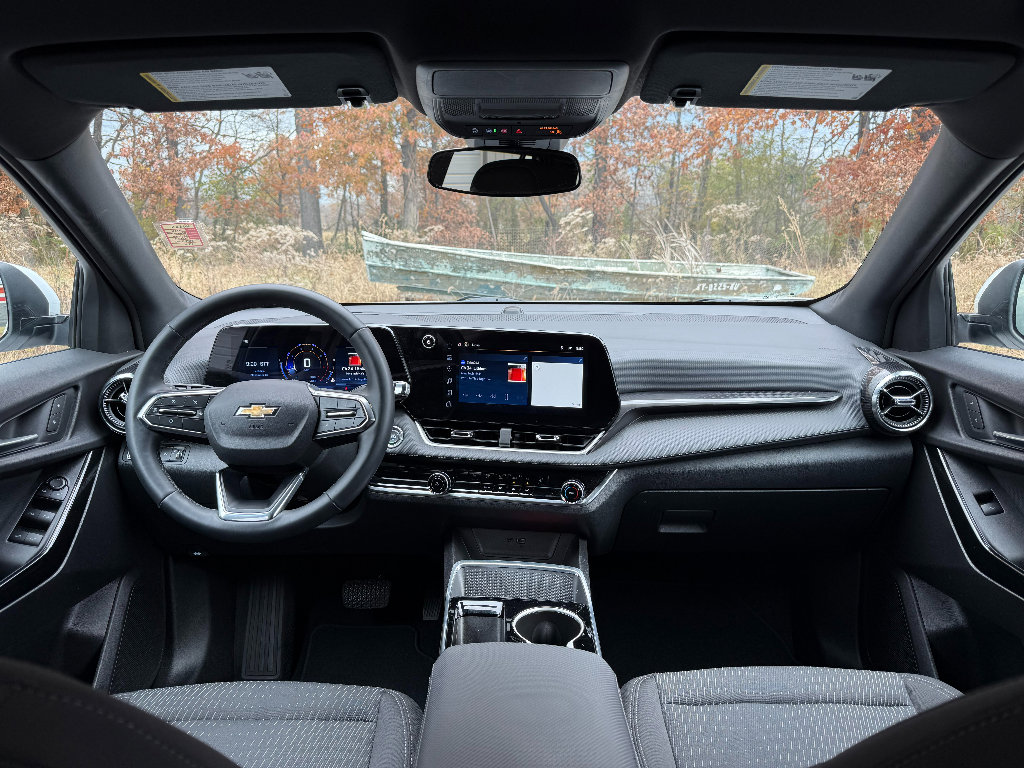 Used 2025 Chevrolet Equinox LT image 29