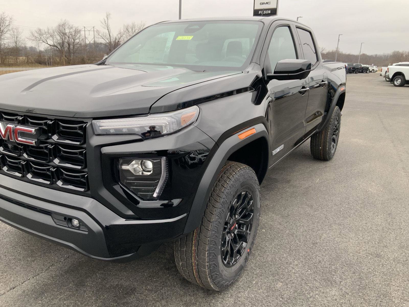 New 2026 GMC Canyon Elevation w/ Convenience Package image 19