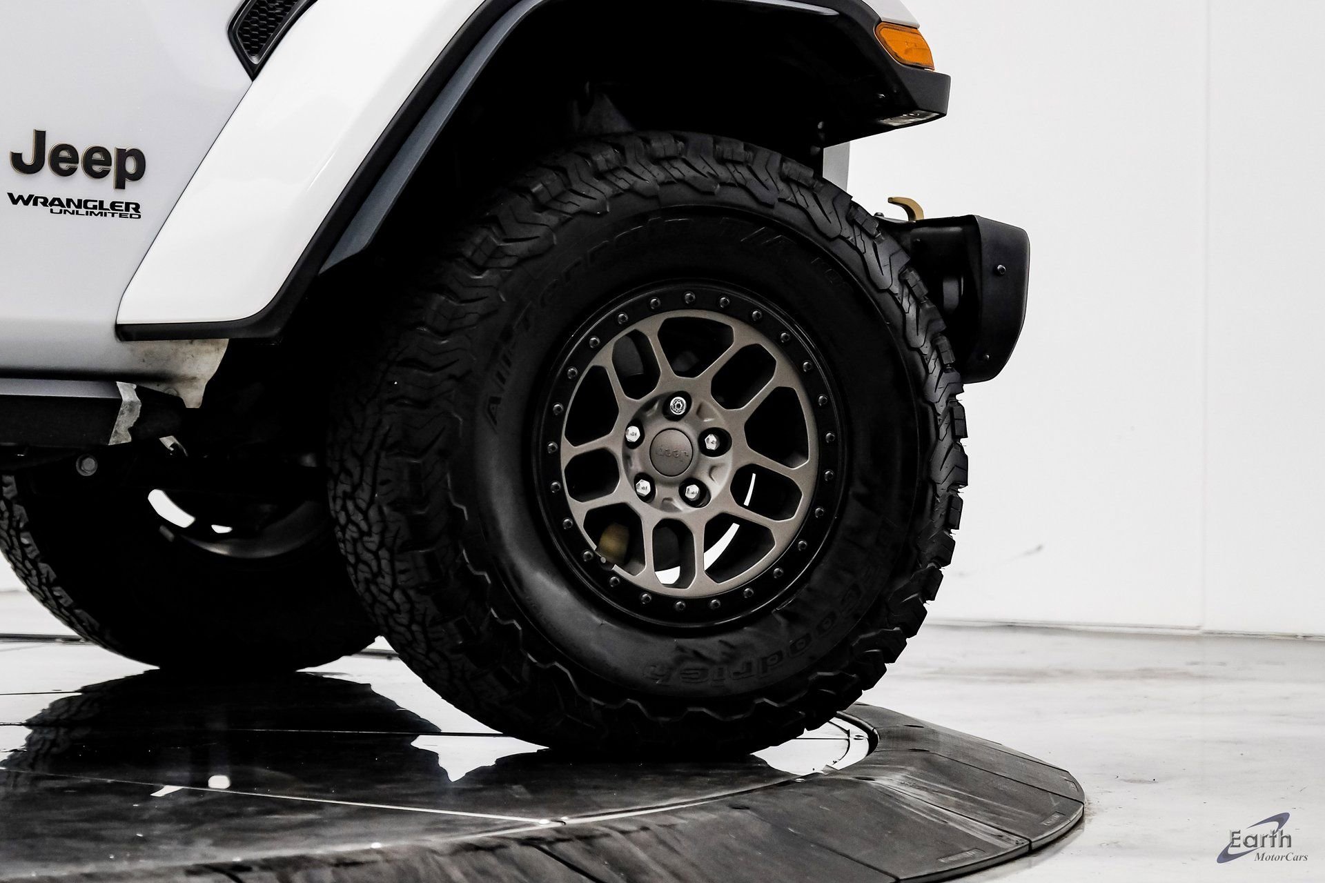 Used 2022 Jeep Wrangler Unlimited Rubicon w/ Xtreme Recon 35" Tire Package image 93