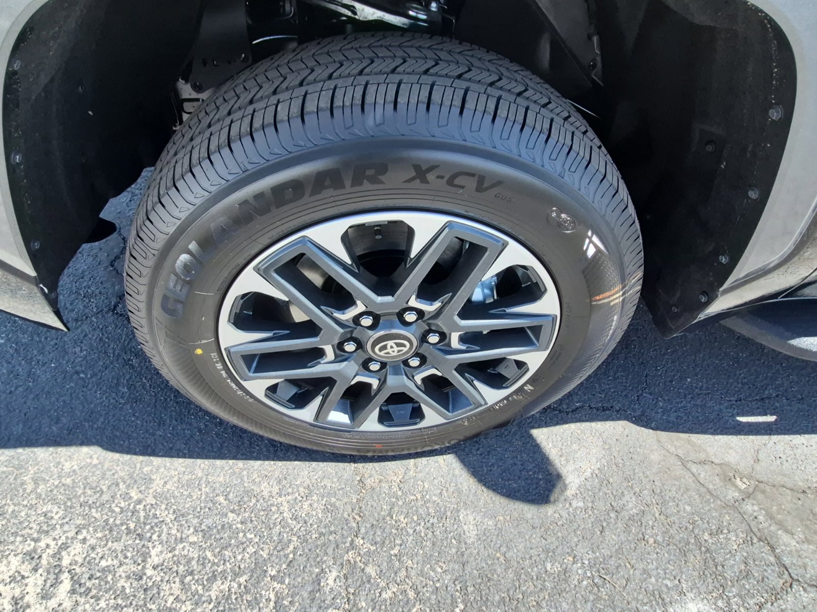 New 2026 Toyota Tundra Limited AWD/4WD image 11